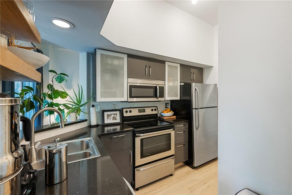 275 13th Street NE Unit 102