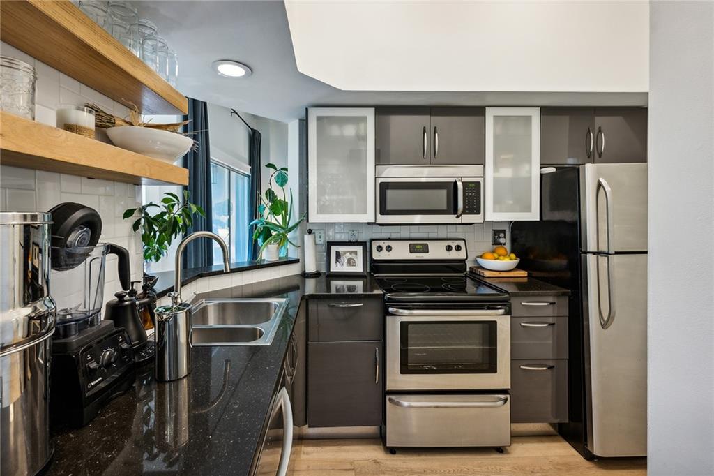 275 13th Street NE Unit 102