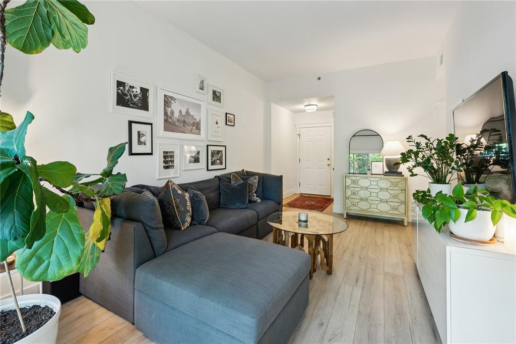 275 13th Street NE Unit 102