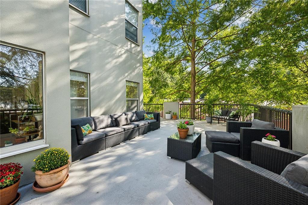 275 13th Street NE Unit 102