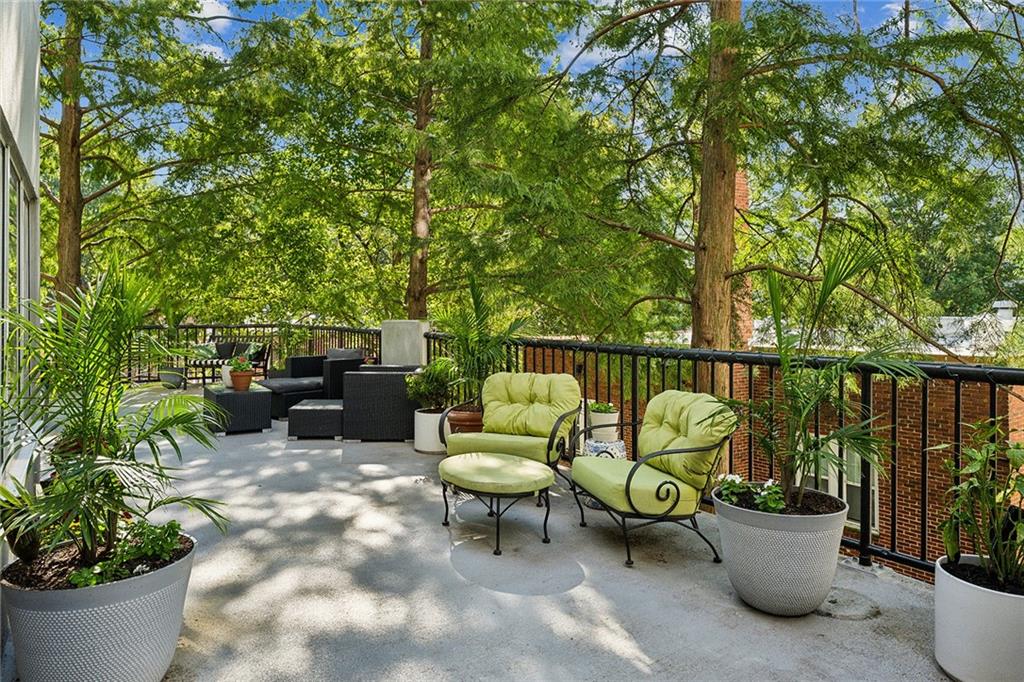 275 13th Street NE Unit 102