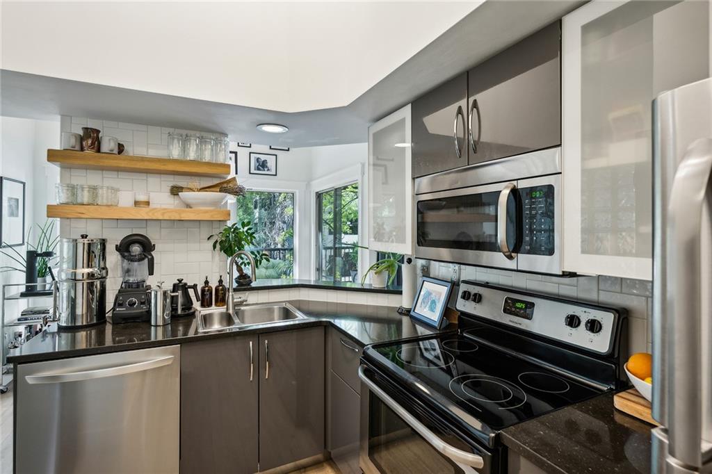 275 13th Street NE Unit 102