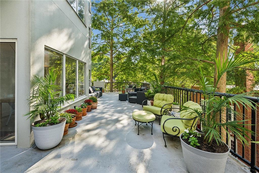 275 13th Street NE Unit 102