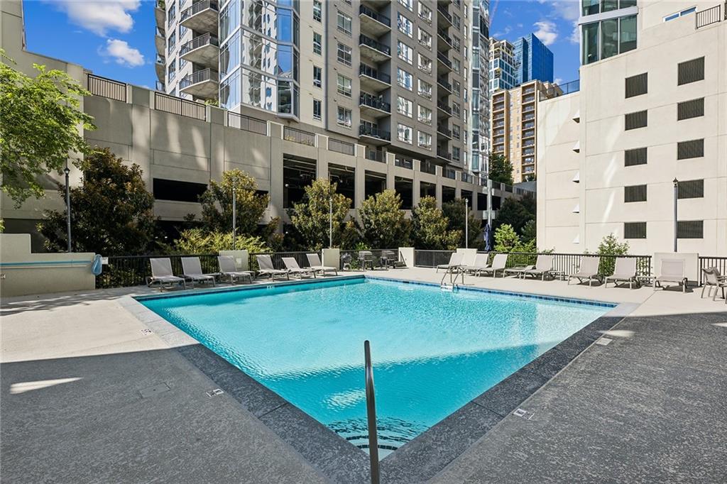 275 13th Street NE Unit 102