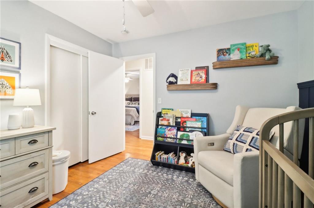 1563 Runnymeade Road NE