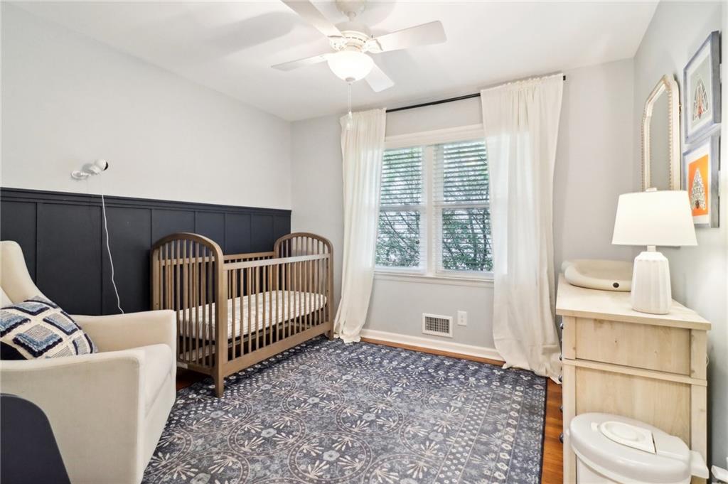 1563 Runnymeade Road NE