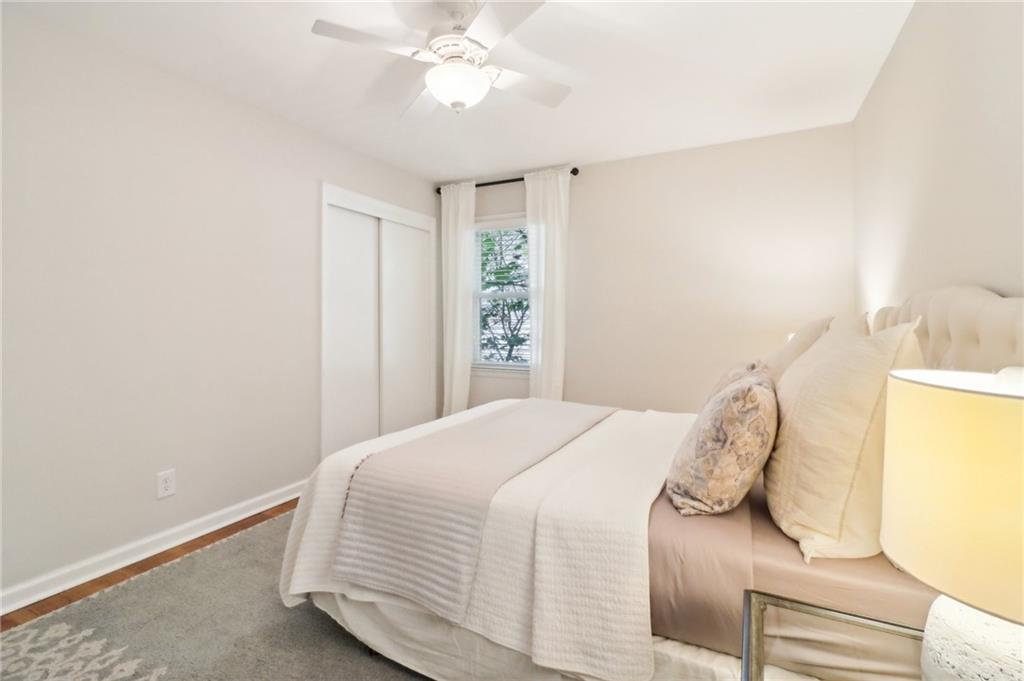 1563 Runnymeade Road NE