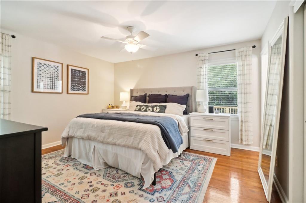 1563 Runnymeade Road NE