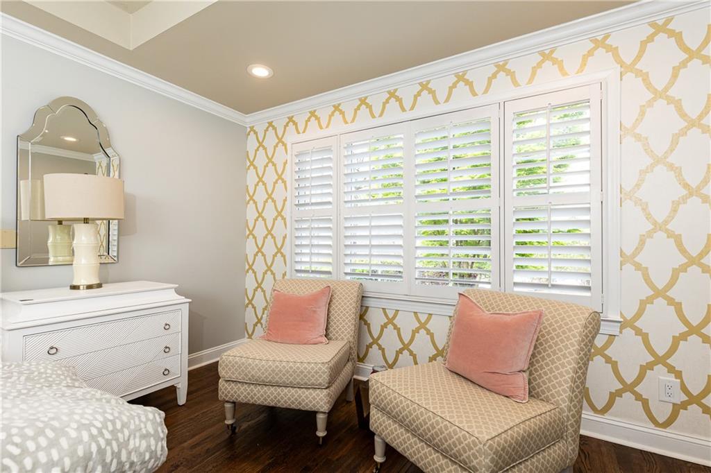 2667 N Thompson Road NE