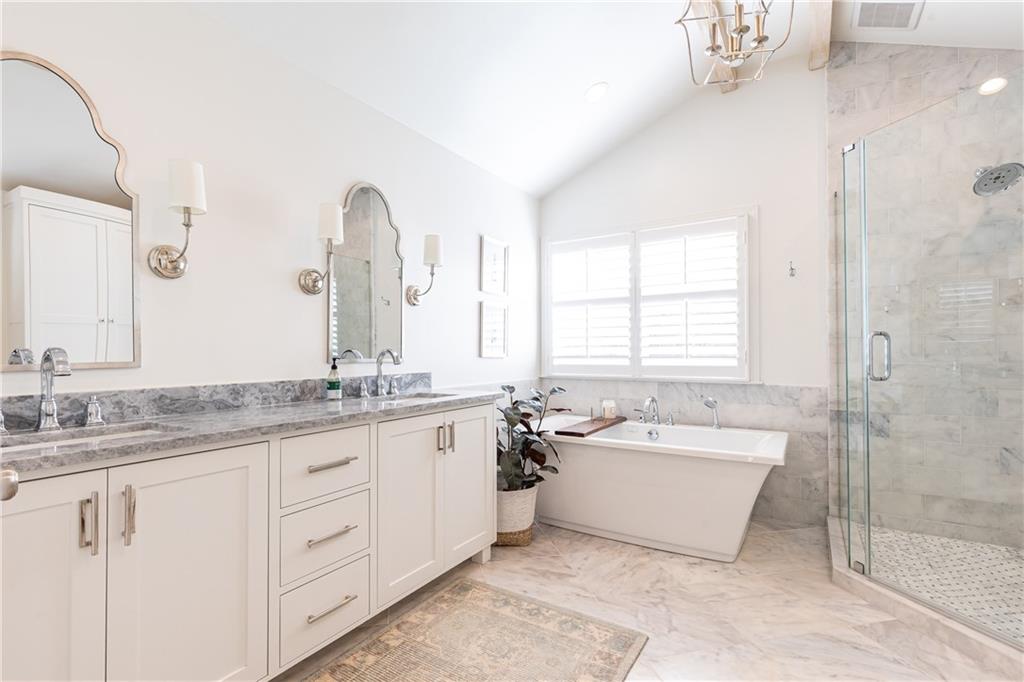 2667 N Thompson Road NE