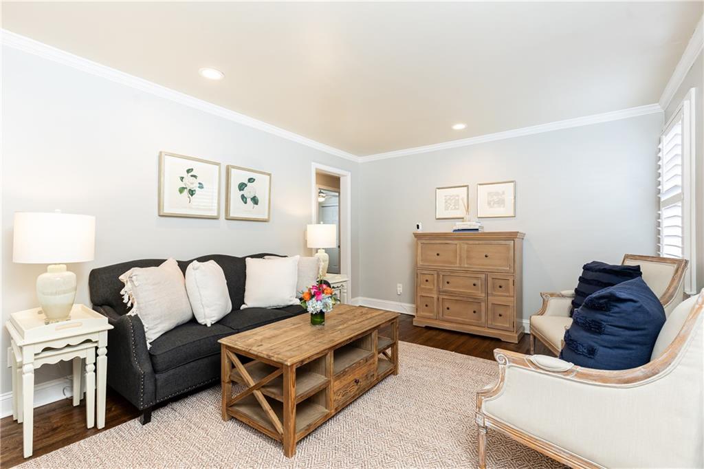 2667 N Thompson Road NE