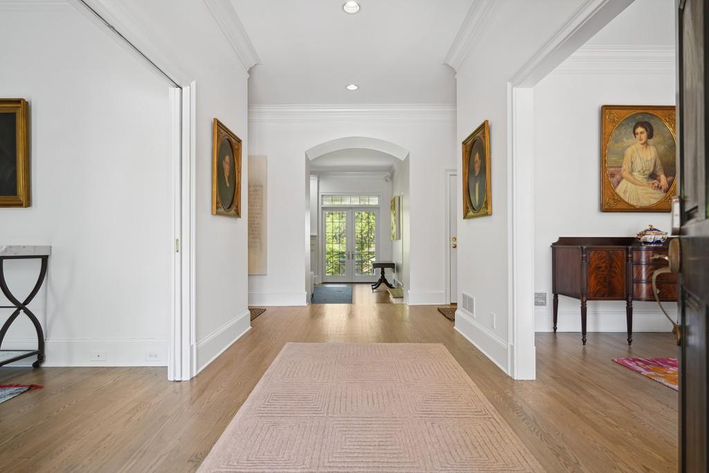 2985 Devonshire Place NW