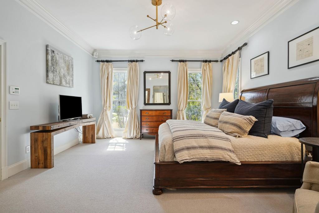 2985 Devonshire Place NW