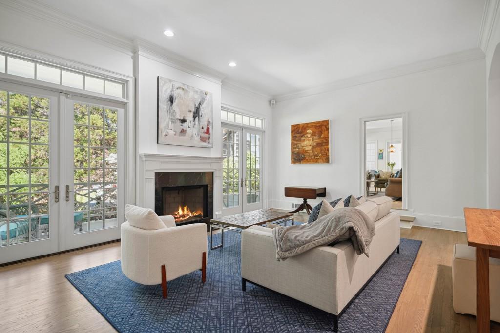 2985 Devonshire Place NW