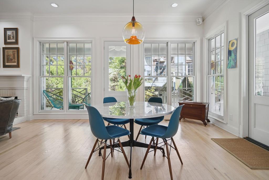 2985 Devonshire Place NW