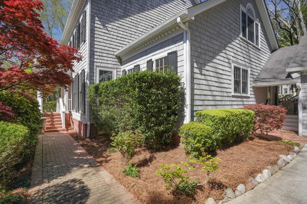 2985 Devonshire Place NW