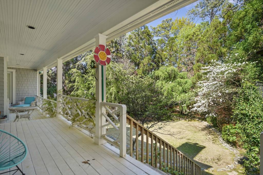 2985 Devonshire Place NW