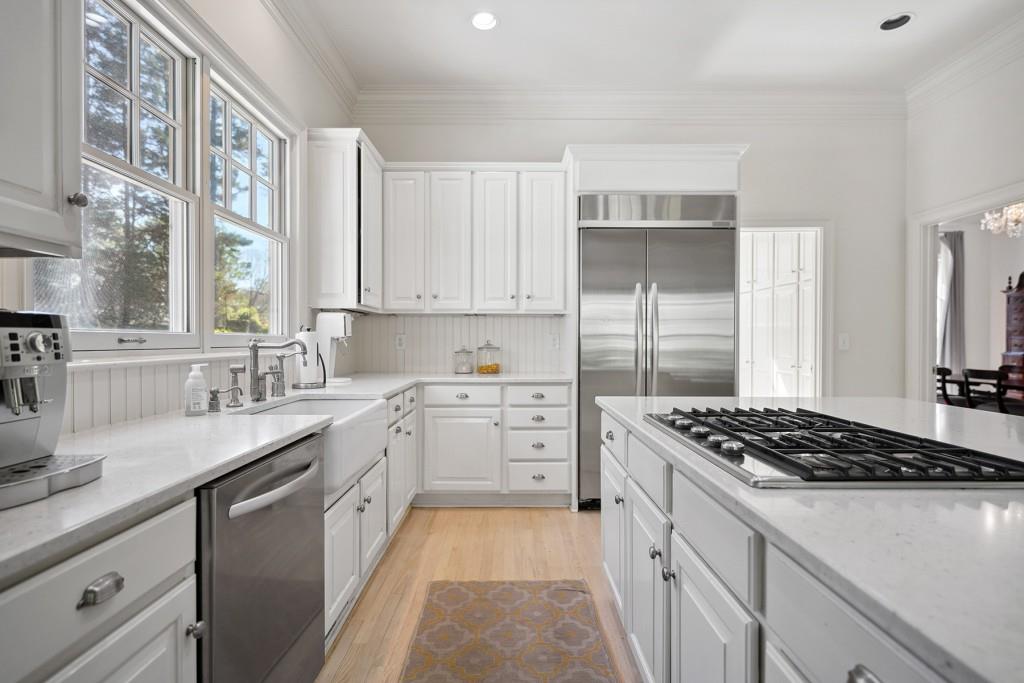 2985 Devonshire Place NW