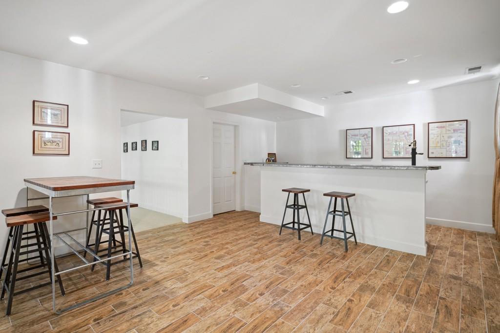 2985 Devonshire Place NW