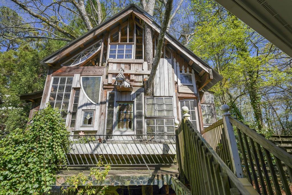 2985 Devonshire Place NW