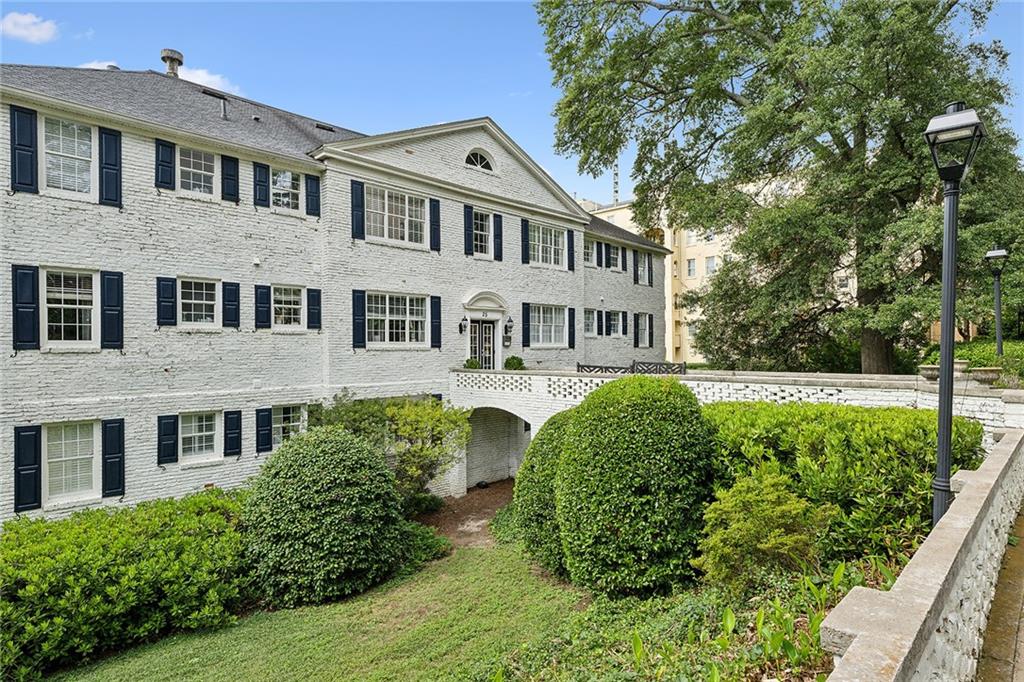 25 Sheridan Drive NE Unit 11