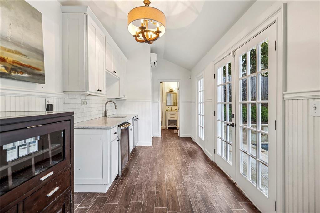 2508 Acorn Avenue NE