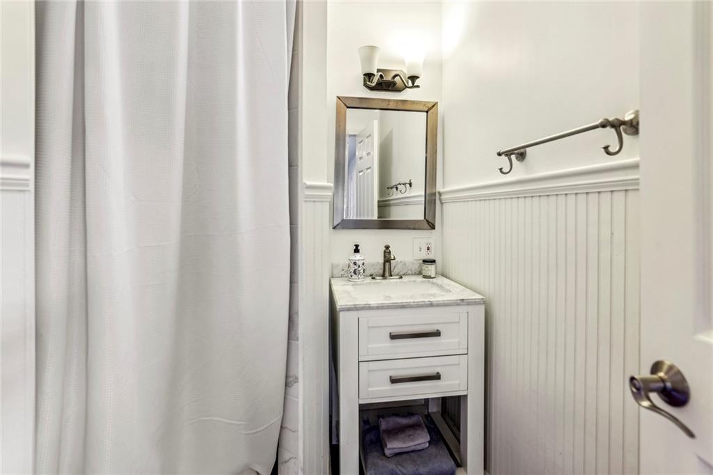 2508 Acorn Avenue NE