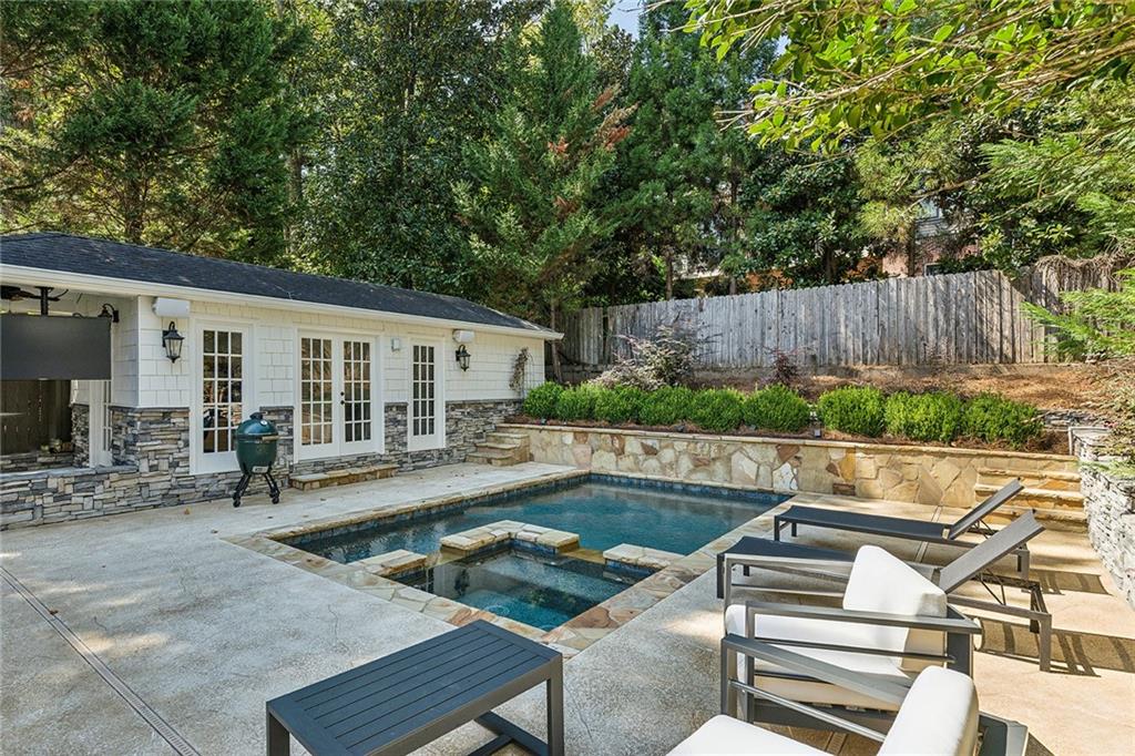 2508 Acorn Avenue NE