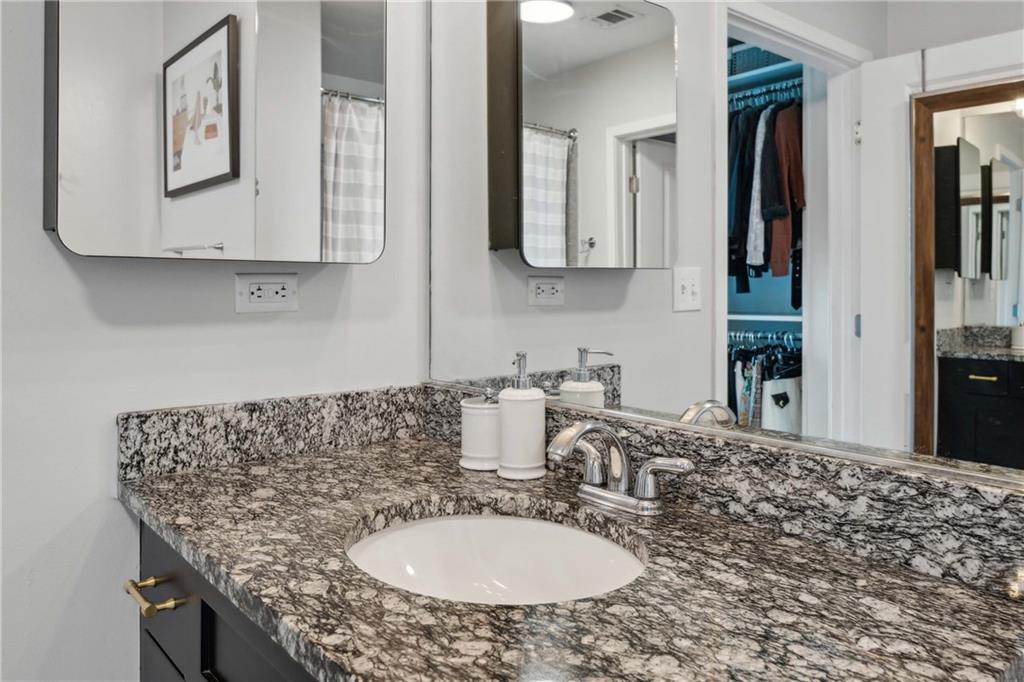 250 Pharr Road NE Unit 812