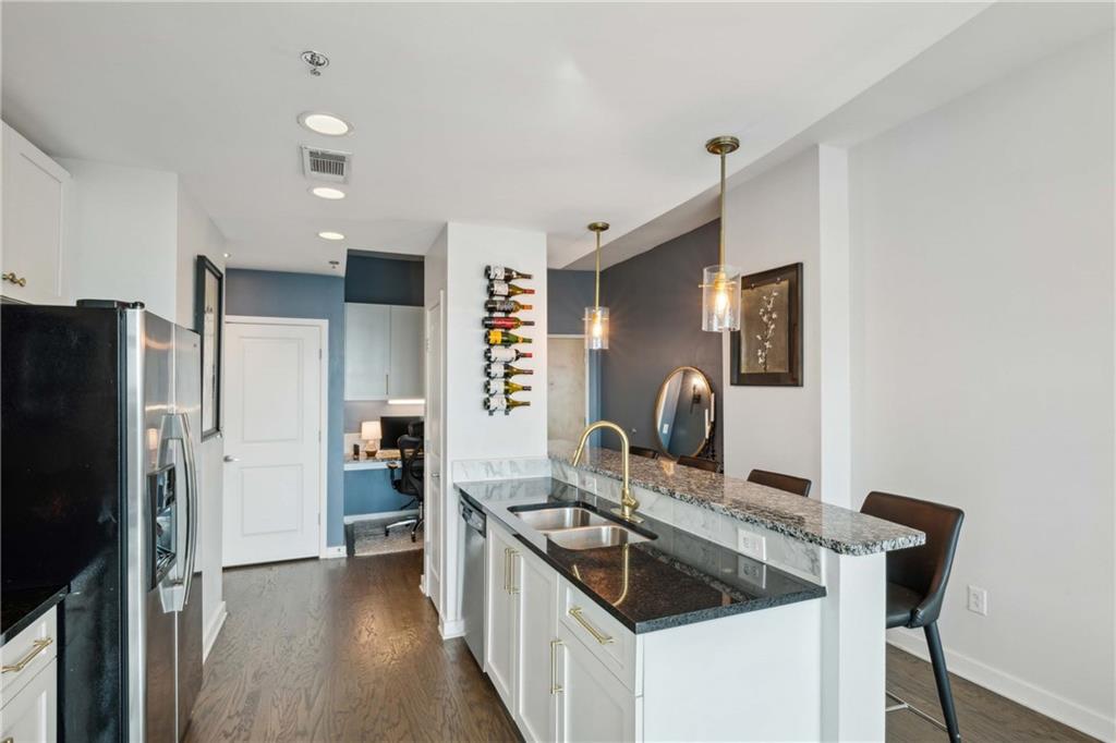 250 Pharr Road NE Unit 812