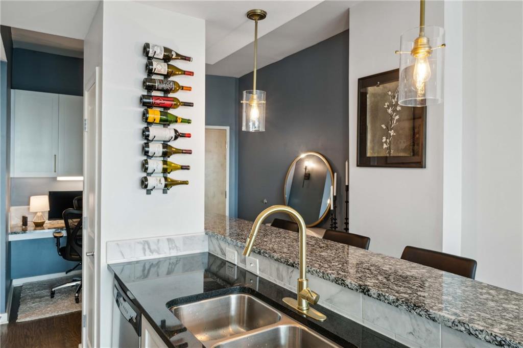 250 Pharr Road NE Unit 812