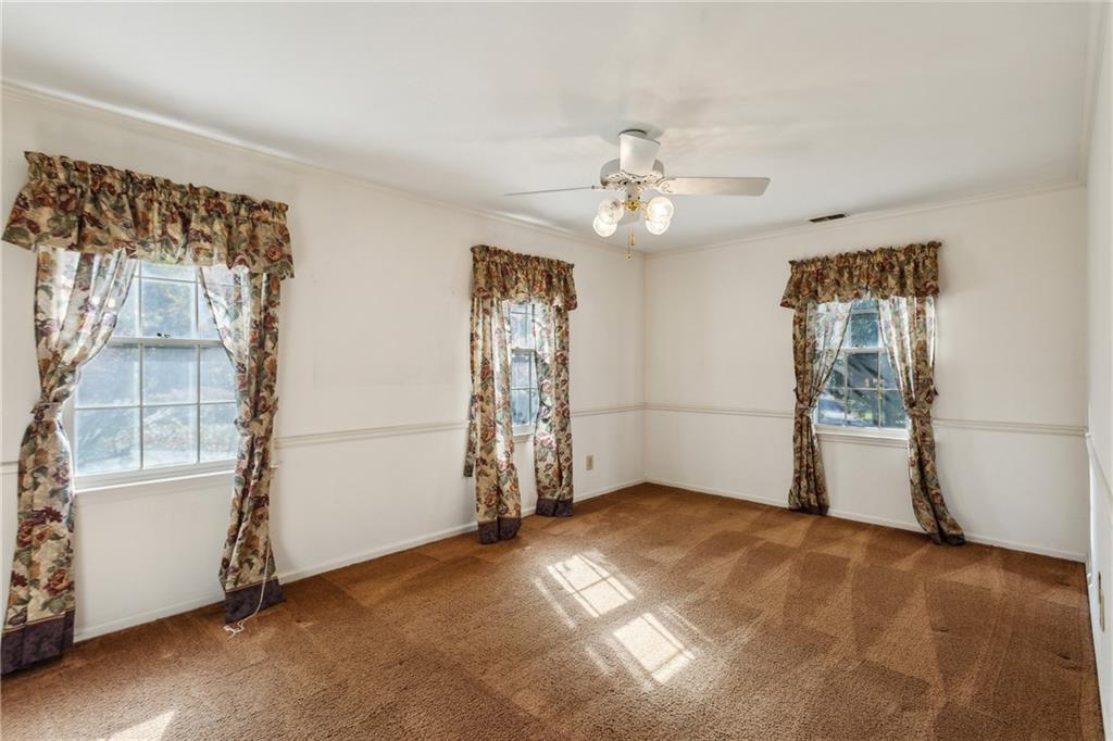 2935 Leafwood Drive SE