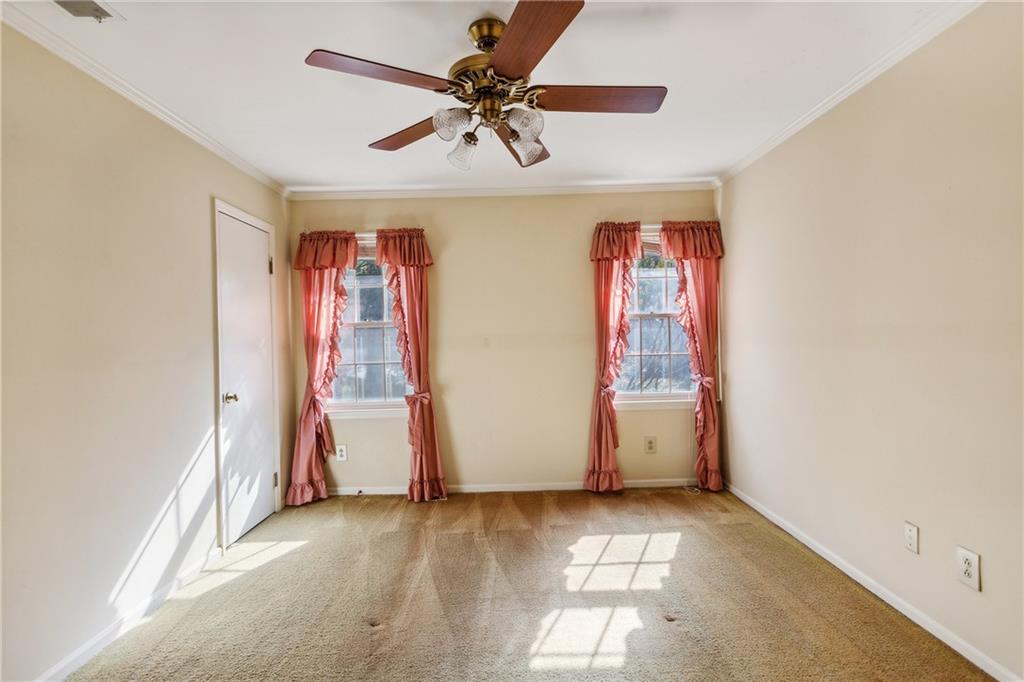 2935 Leafwood Drive SE