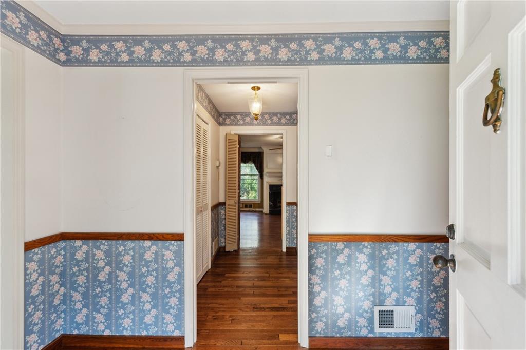 2935 Leafwood Drive SE