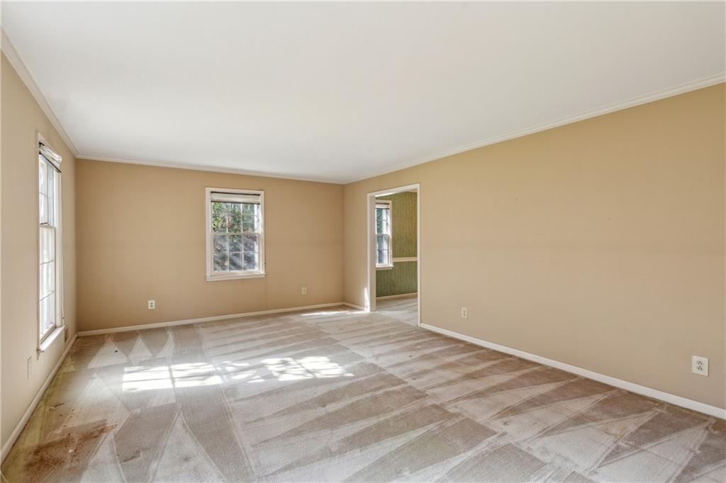 2935 Leafwood Drive SE