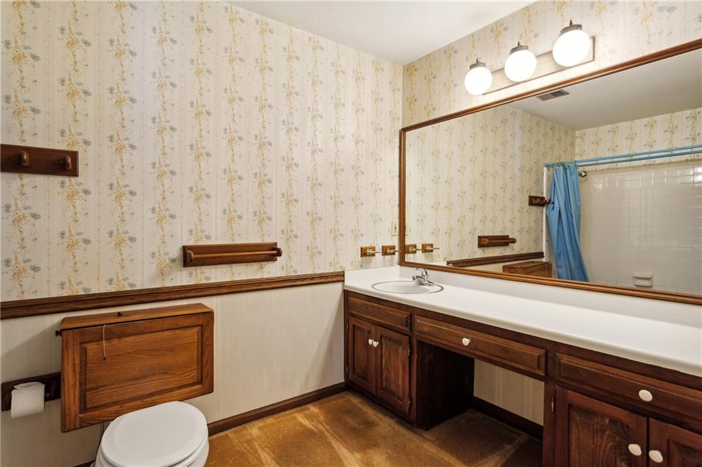 2935 Leafwood Drive SE