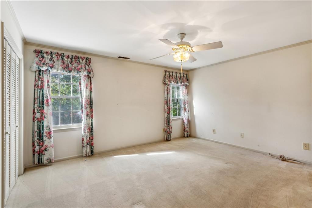 2935 Leafwood Drive SE