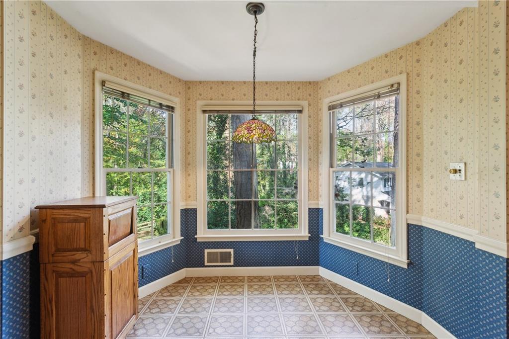 2935 Leafwood Drive SE