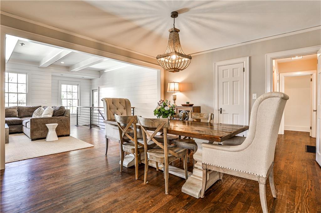 647 Longwood Drive NW