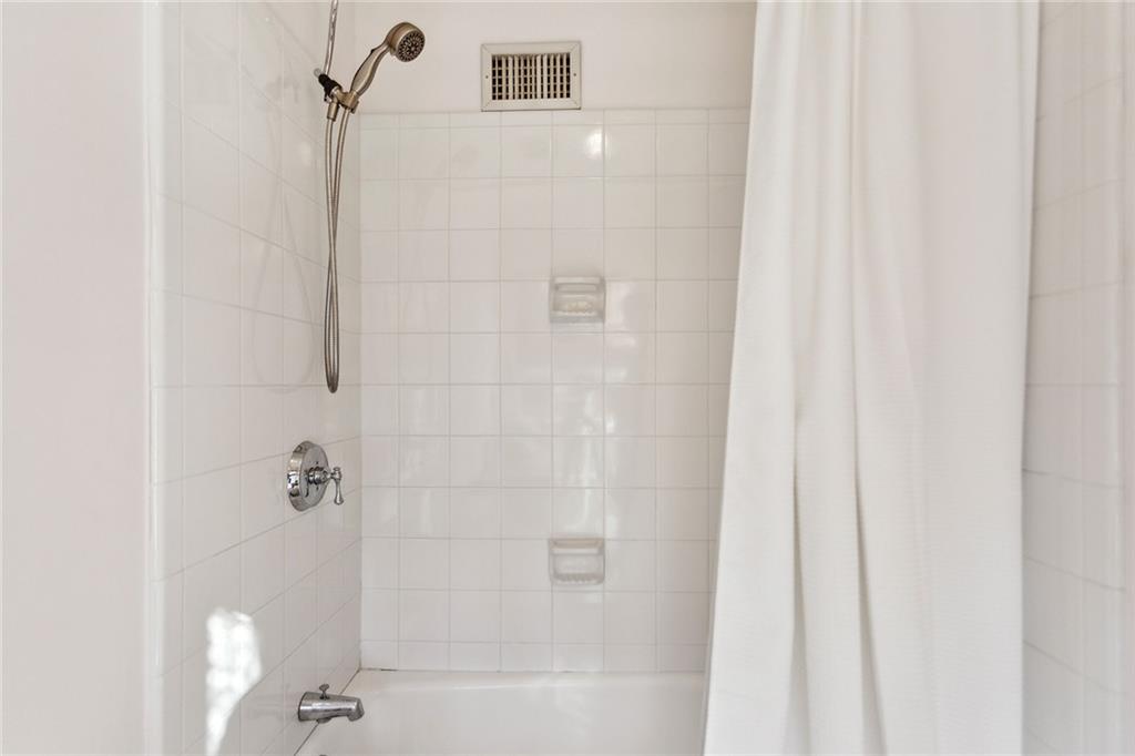 3188 Verdun Drive NW