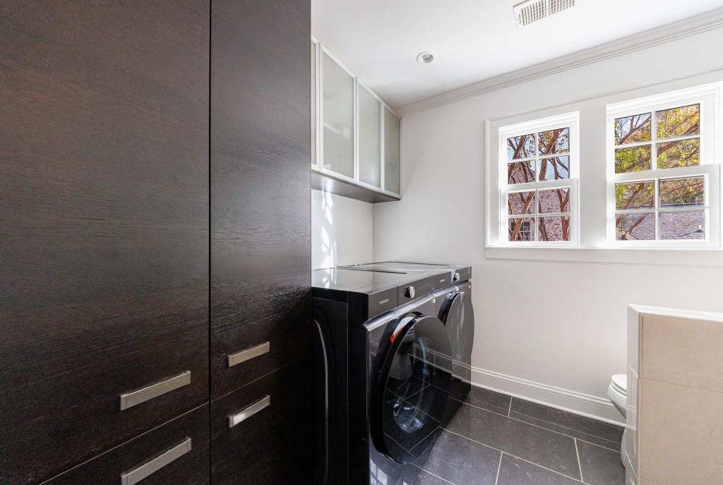 445 Brentwood Drive NE