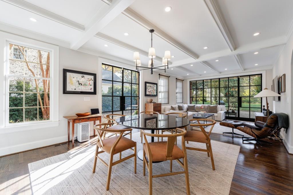 445 Brentwood Drive NE