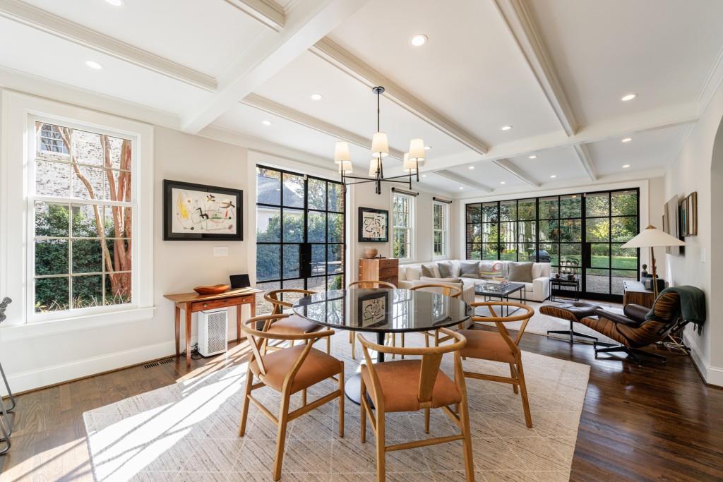 445 Brentwood Drive NE