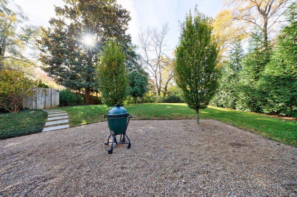 445 Brentwood Drive NE