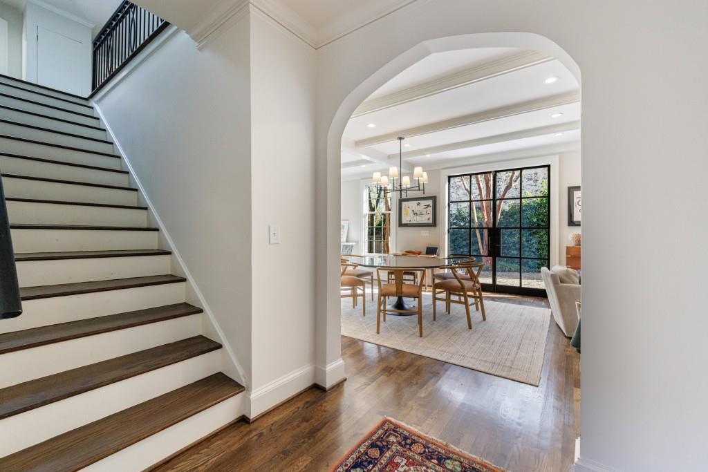 445 Brentwood Drive NE