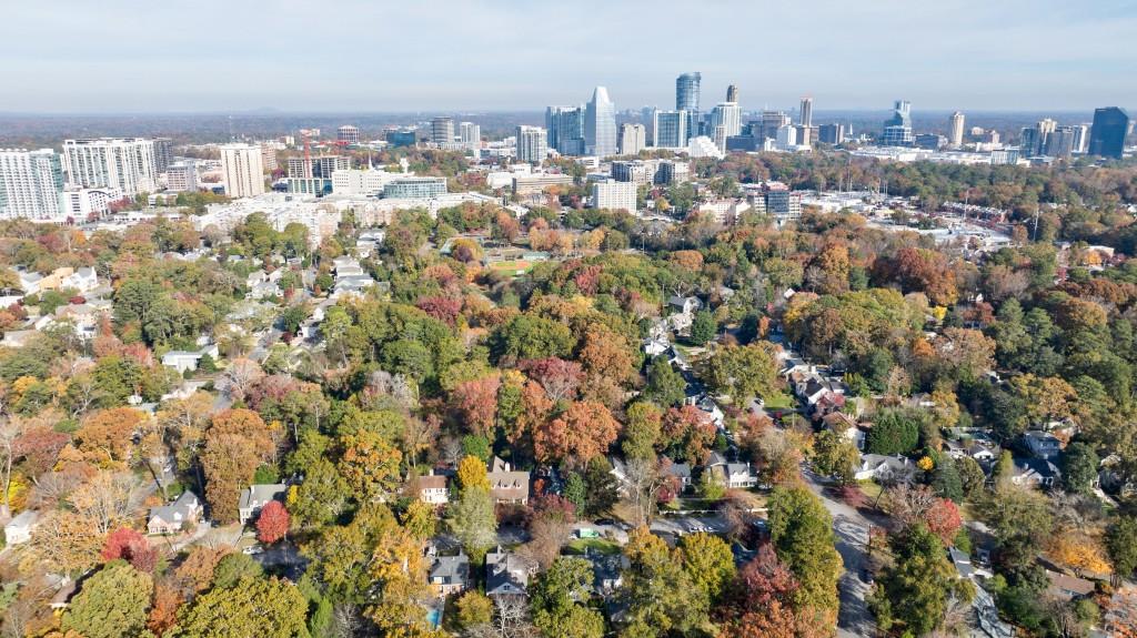 445 Brentwood Drive NE