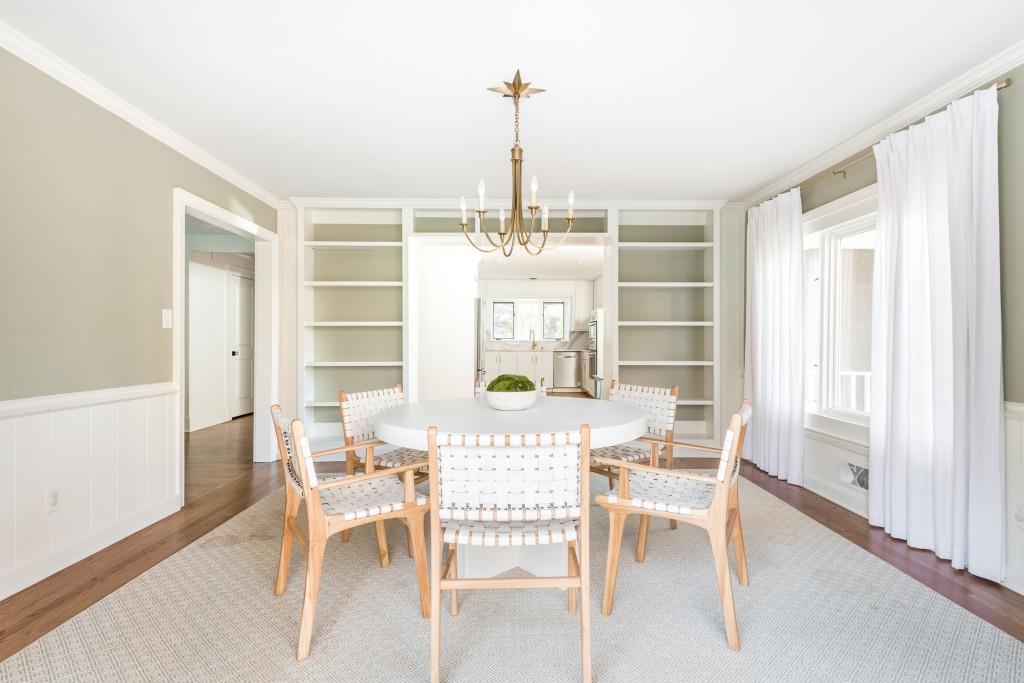 3957 Lake Forrest Drive NE