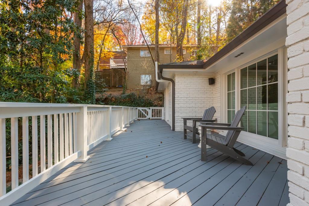 3957 Lake Forrest Drive NE