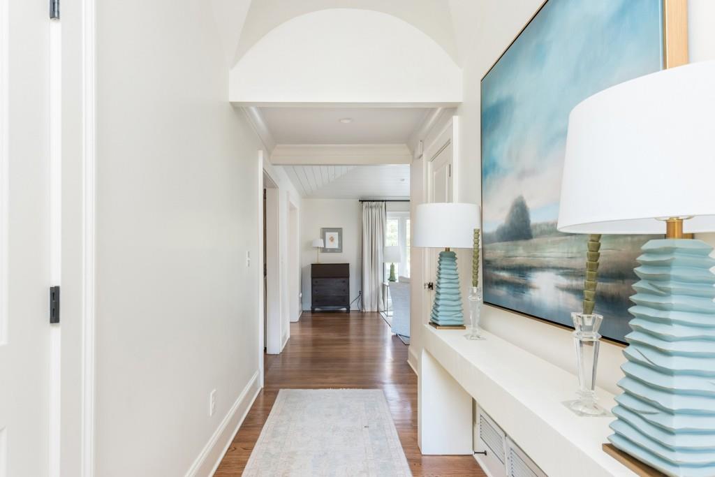 3957 Lake Forrest Drive NE