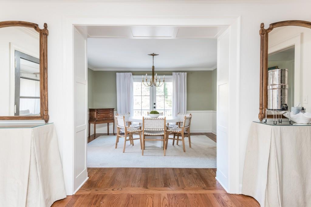 3957 Lake Forrest Drive NE